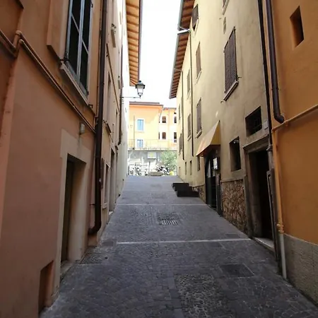 Zanardelli Square Salo
